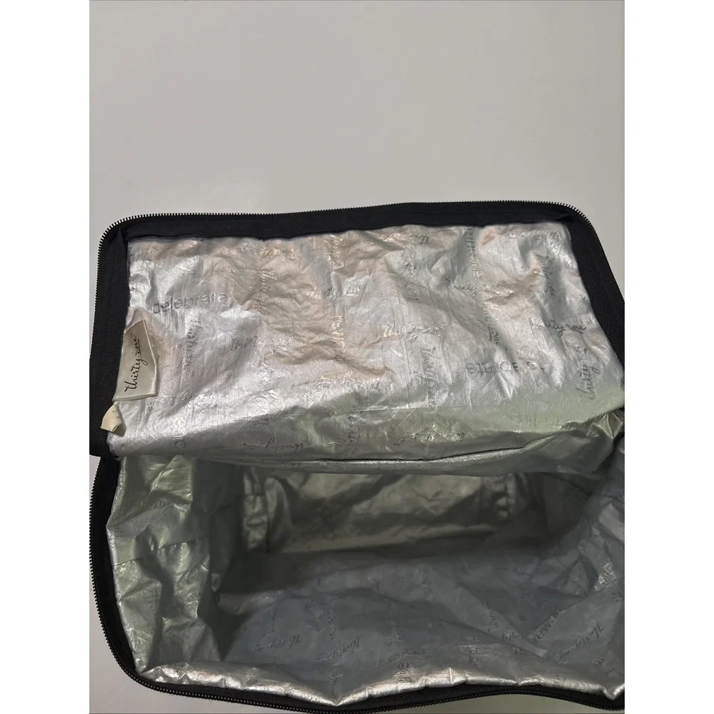 Thirty-One Picnic Thermal Insulated Cooler Bag Tote /w Strap Black Polka Dot EUC
